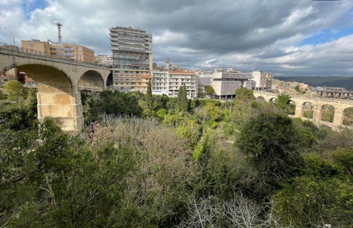 مبيت وإفطار راغوزا Finestra Sui Ponti المظهر الخارجي الصورة